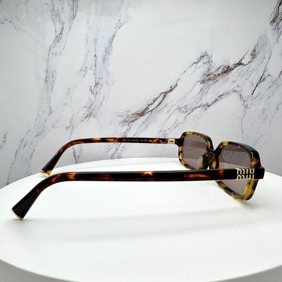 New MIU MIU Sunglasses Brown Square Tortoise Rectangular Gold Logo Authentic - Picture 15 of 16